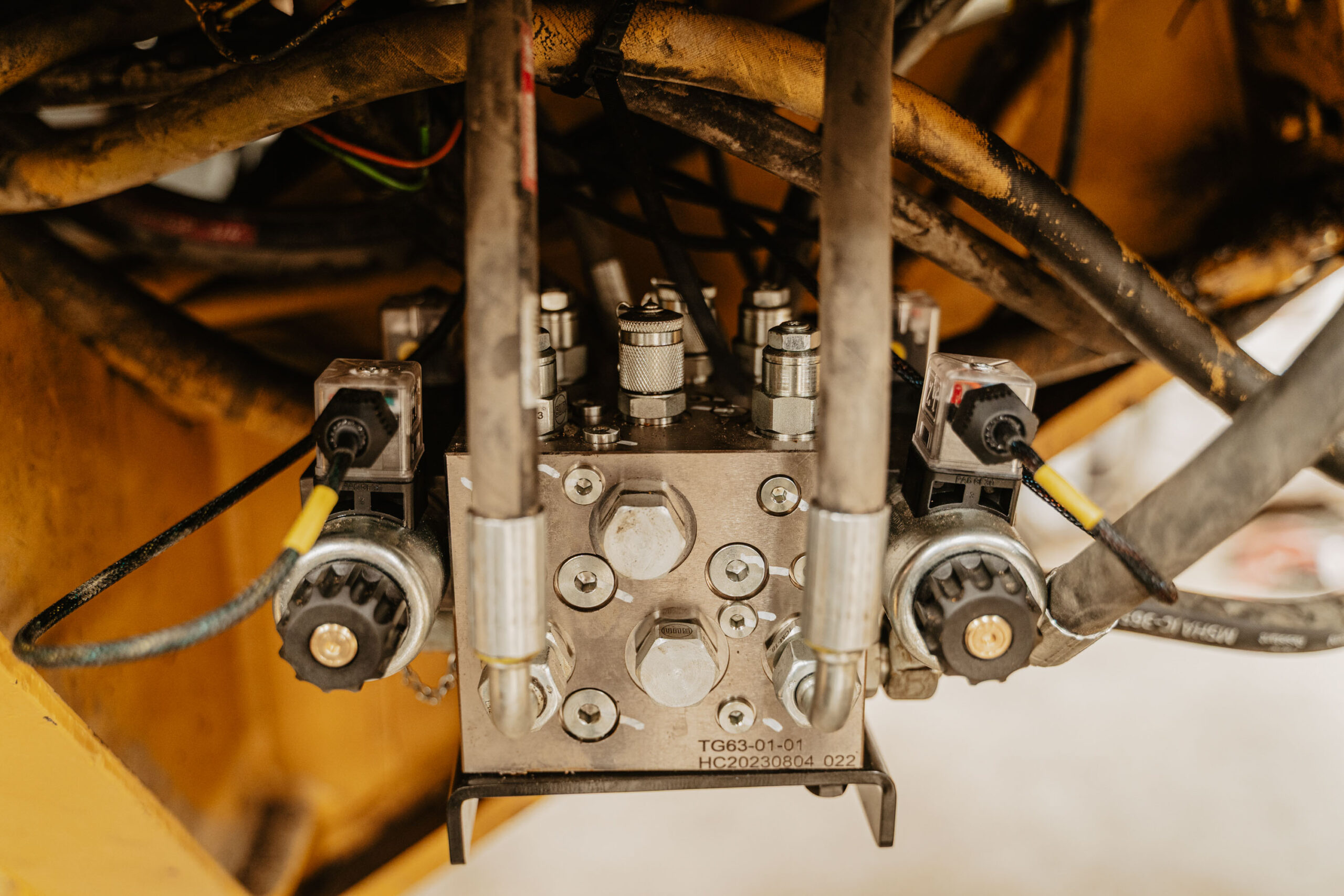 TG63 CONTROL 3D PARA MOTONIVELADORAS - Imagen 12